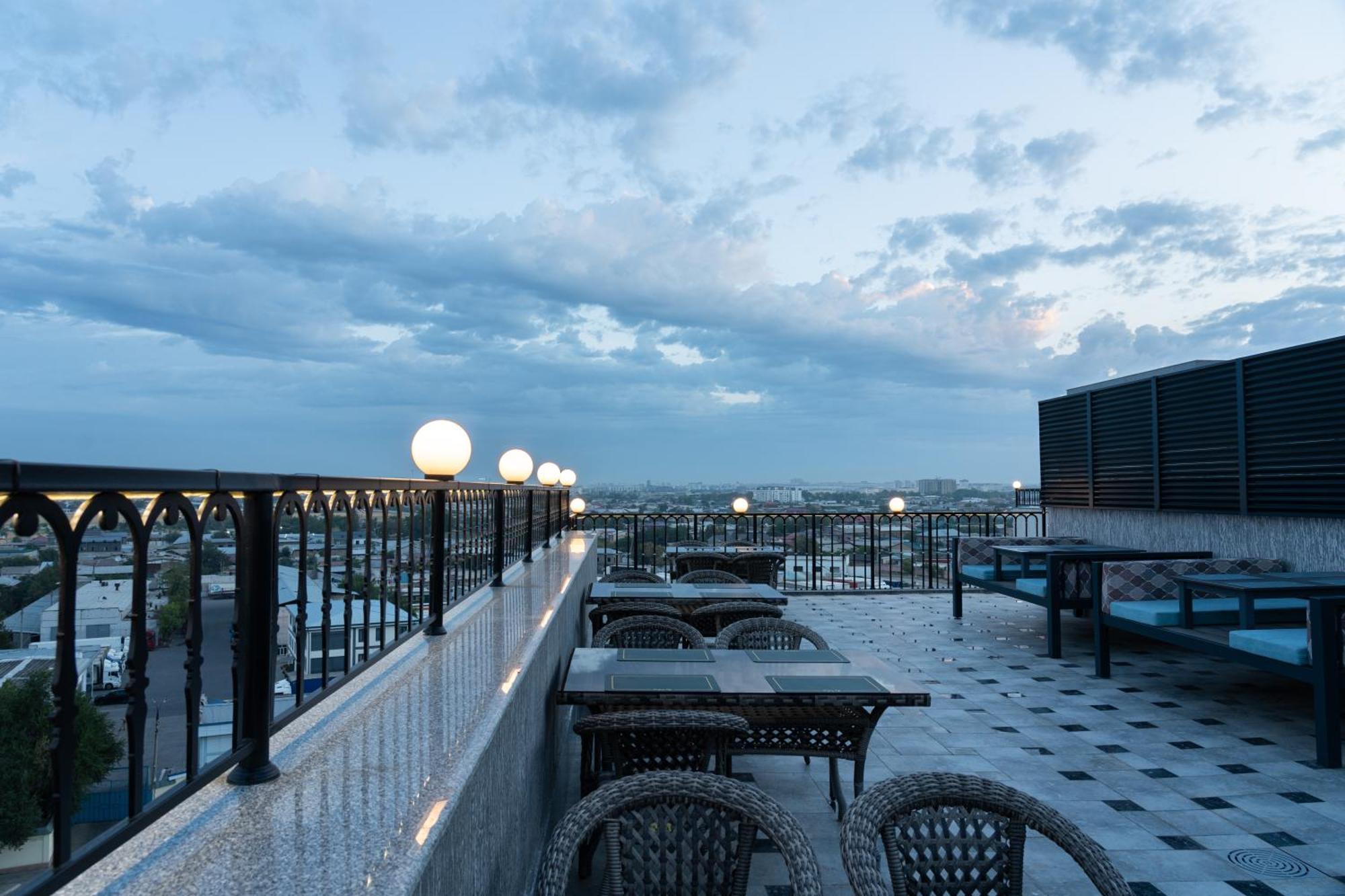 Shamsan Airport Hotel Ташкент Екстер'єр фото