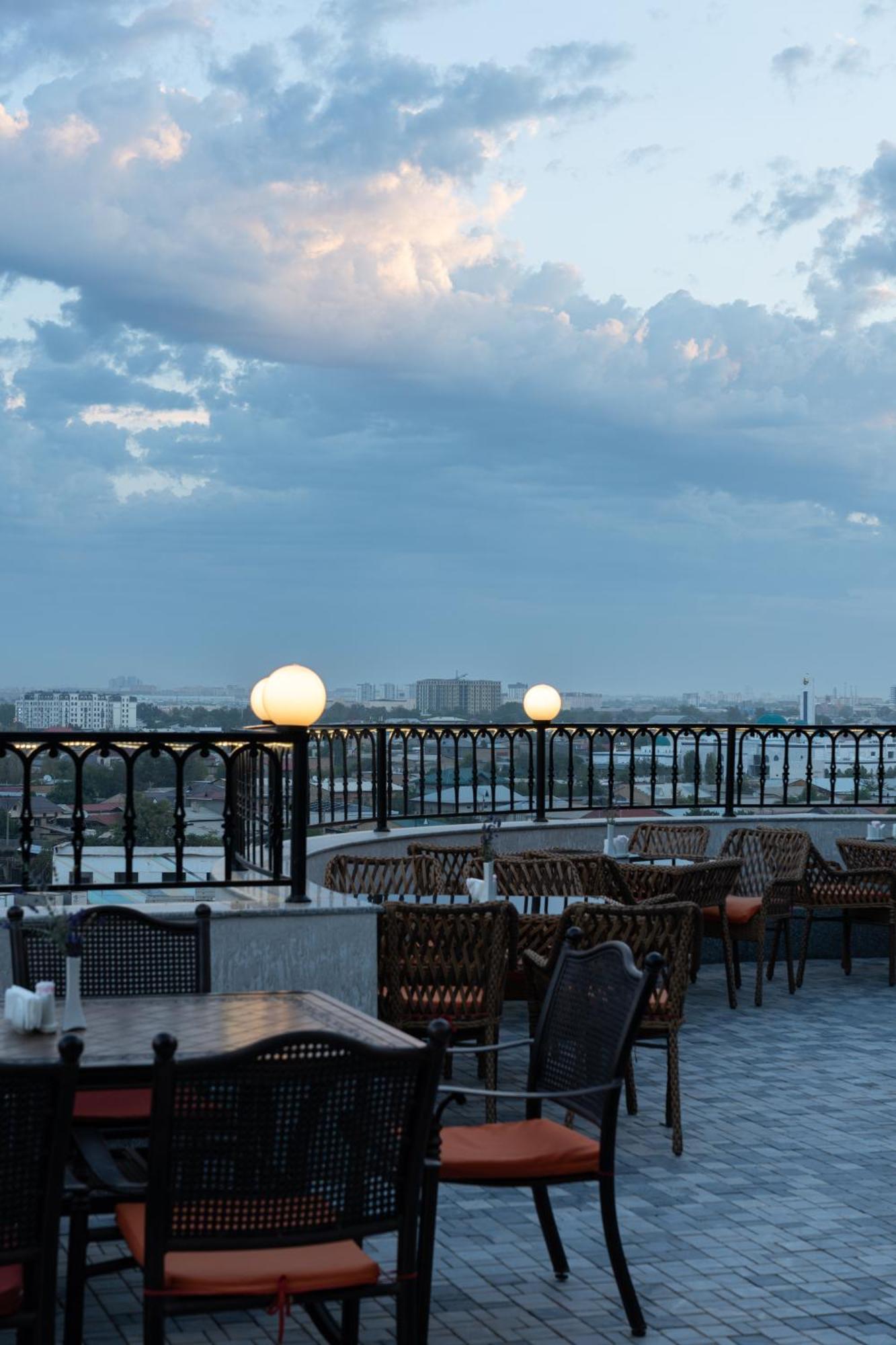 Shamsan Airport Hotel Ташкент Екстер'єр фото