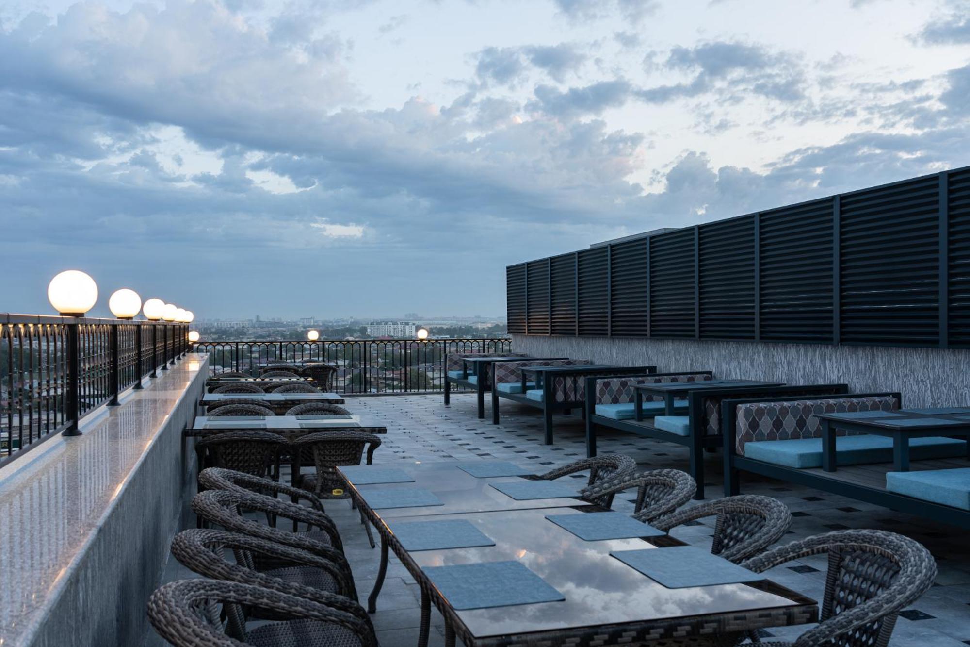 Shamsan Airport Hotel Ташкент Екстер'єр фото