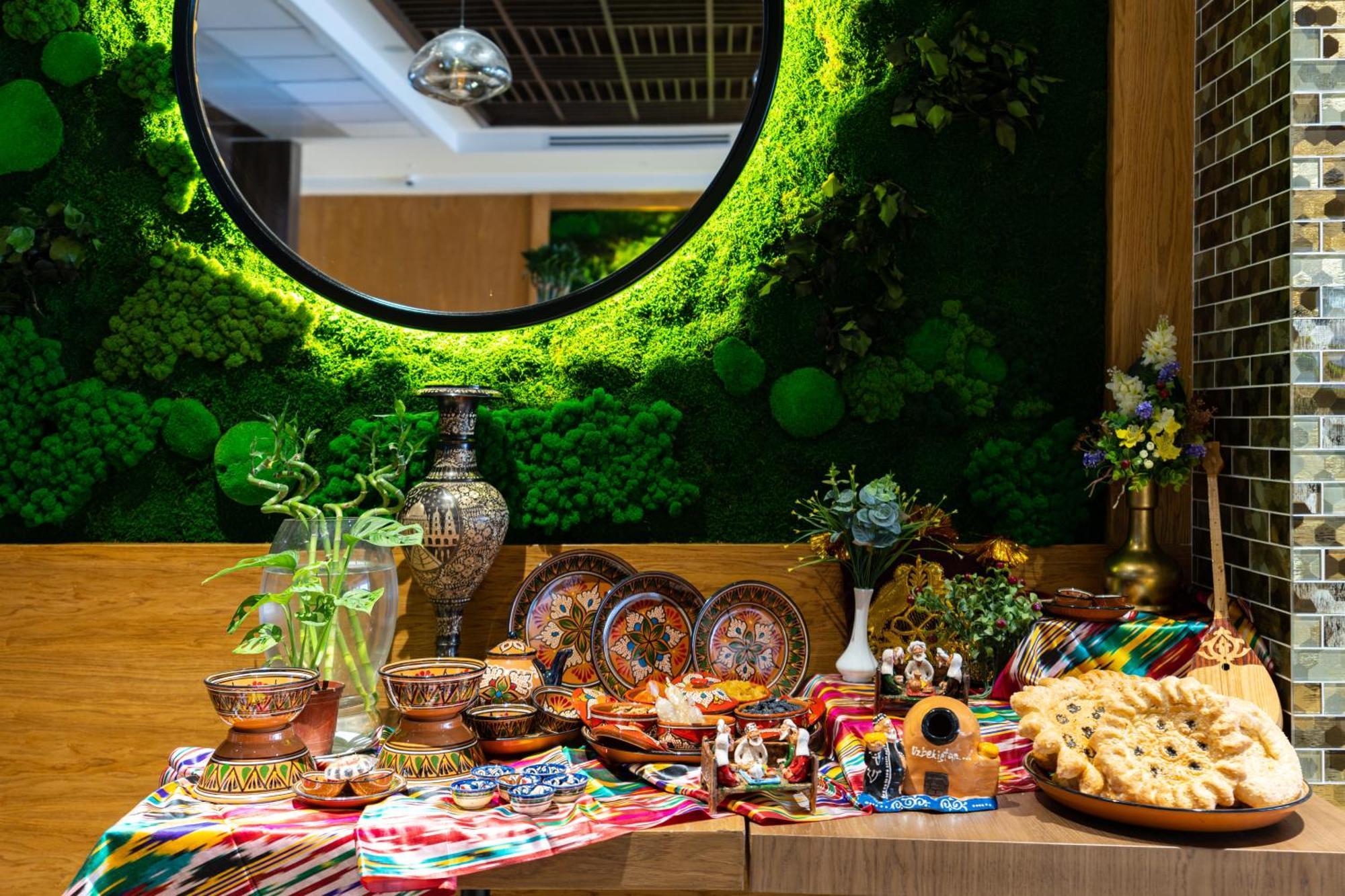 Shamsan Airport Hotel Ташкент Екстер'єр фото